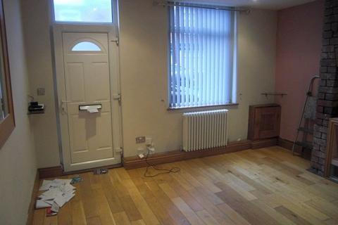 2 bedroom terraced house to rent, Briggs Avenue, Castleford WF10