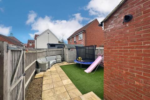 3 bedroom end of terrace house for sale, Alder Wynd, Silsoe, Bedfordshire, MK45 4GQ