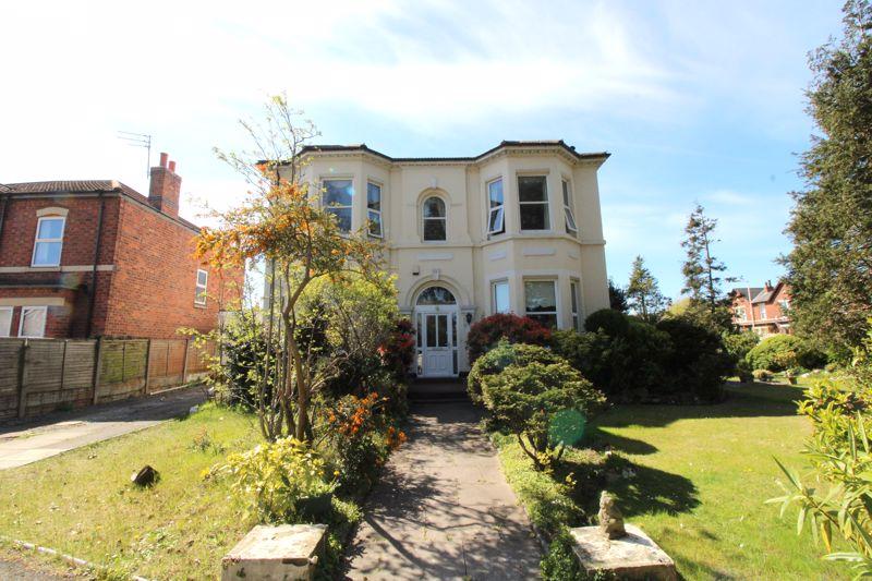 Sussex Road, Southport 2 bed apartment £175,000