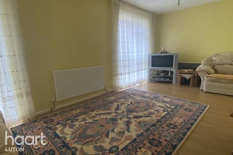 30 Elgar Path, Luton, LU2 7RJ