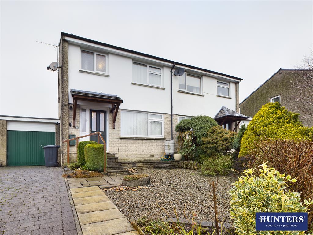 Mayfield Drive, Kendal, LA9 7NS 3 bed semidetached house £250,000