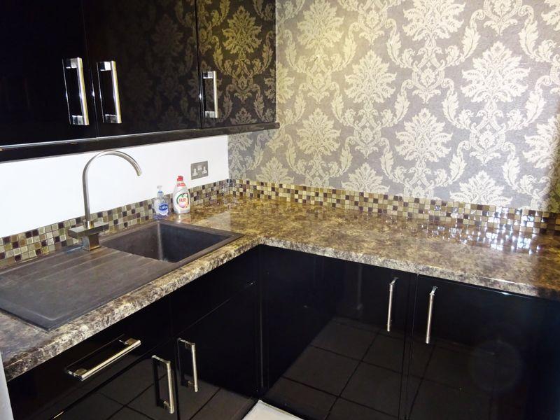 Kitchen with Fitted