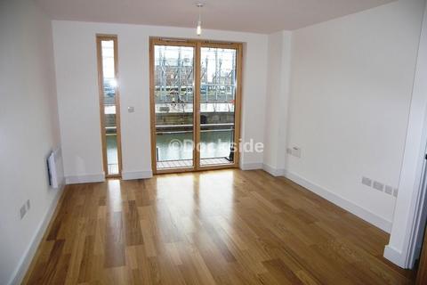 1 bedroom apartment to rent, The Quays, Chatham Maritime