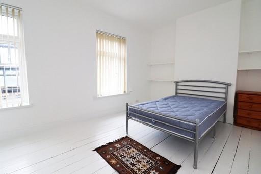 42 Mackintosh Place 2.jpg