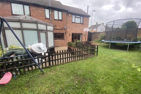 13 Wid Close, Hutton, Brentwood, CM13 1JQ