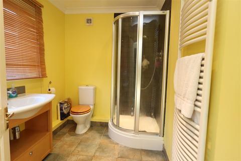 13 Wid Close, Hutton, Brentwood, CM13 1JQ
