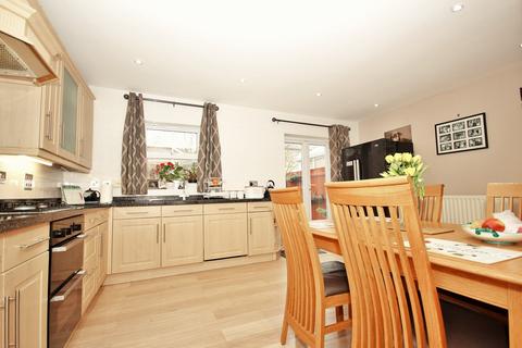 27 Hadfield Drive, Black Notley, Braintree, CM77 8XW