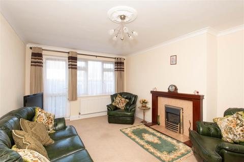 3, Fleetwood Court Farnborough Common, Orpington, BR6 8NB