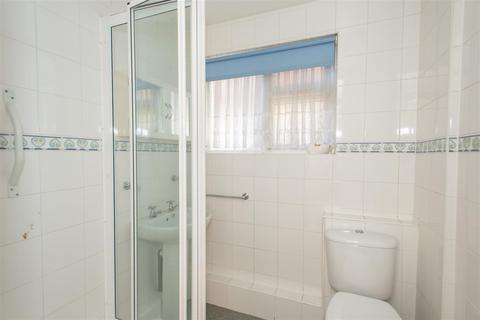 3, Fleetwood Court Farnborough Common, Orpington, BR6 8NB