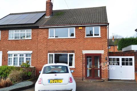 8 Barn Close, Halesowen, B63 4LL