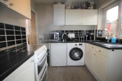 9 Dale Close, Cheadle, Stoke-on-trent, ST10 1SB