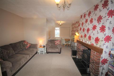 9 Dale Close, Cheadle, Stoke-on-trent, ST10 1SB