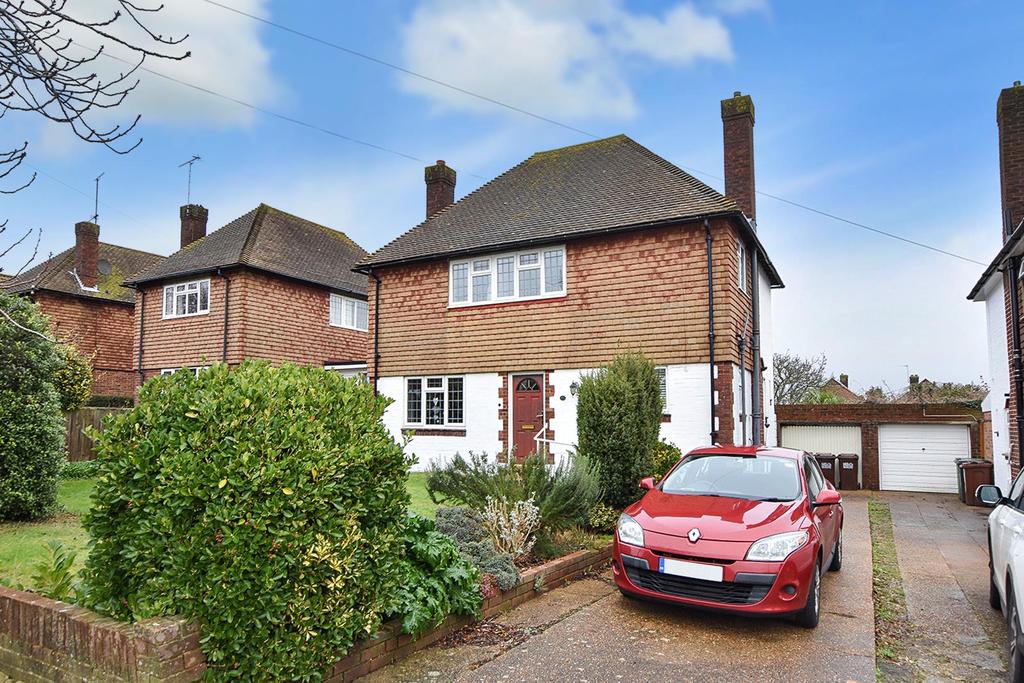 Willingdon Park Drive, Eastbourne 3 bed detached house £415,000