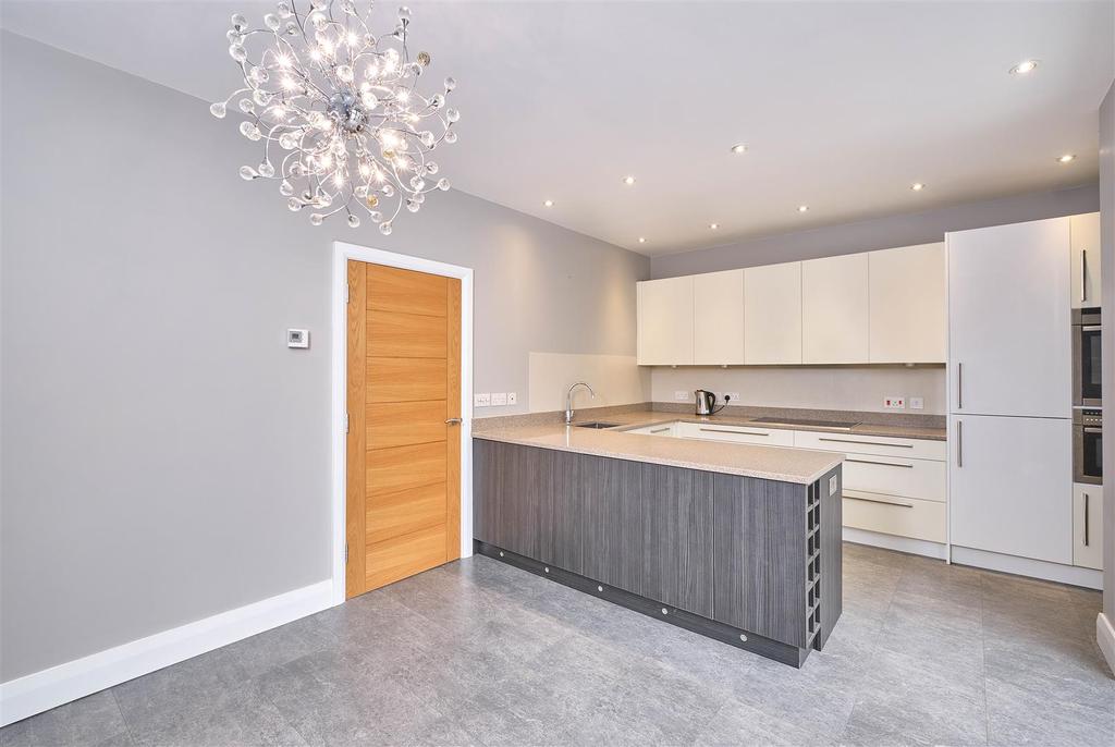15 Pembroke Vale - Web-5.jpg