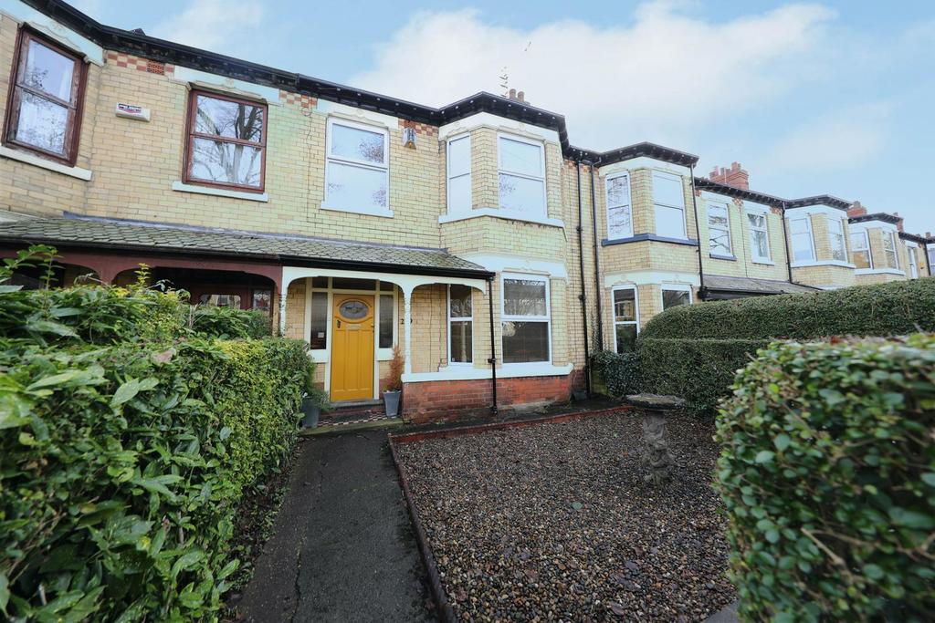 Victoria Avenue, Hull 3 bed terraced house £270,000
