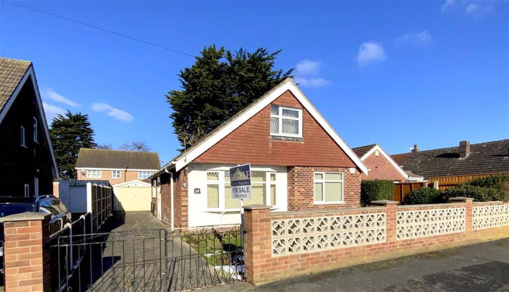 The Crofts, Humberston, North East Linolnshire 4 bed bungalow for sale