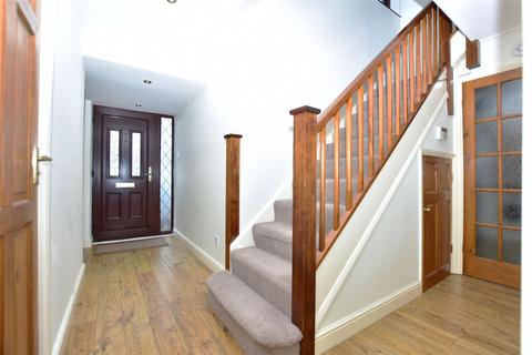 51 Henley Deane, Northfleet, Gravesend, DA11 8SU