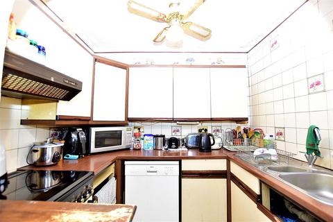 28 Abbey Road, Gravesend, DA12 1RQ