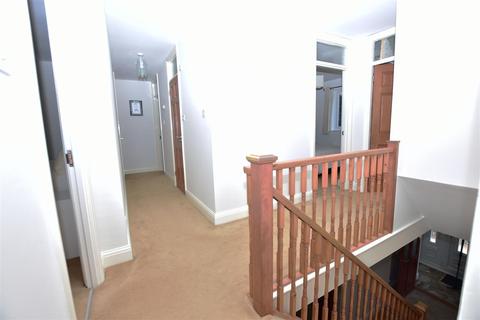 15 The Sandpipers, Gravesend, DA12 5QB