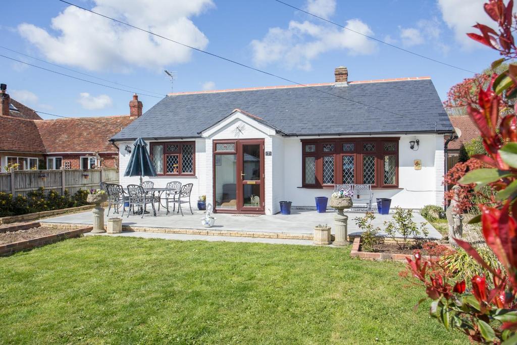 Link Road, Tyler Hill, Canterbury 2 bed detached bungalow £400,000