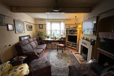 80 Bernwell Road, London, E4 6HY
