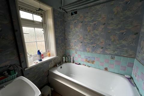 80 Bernwell Road, London, E4 6HY