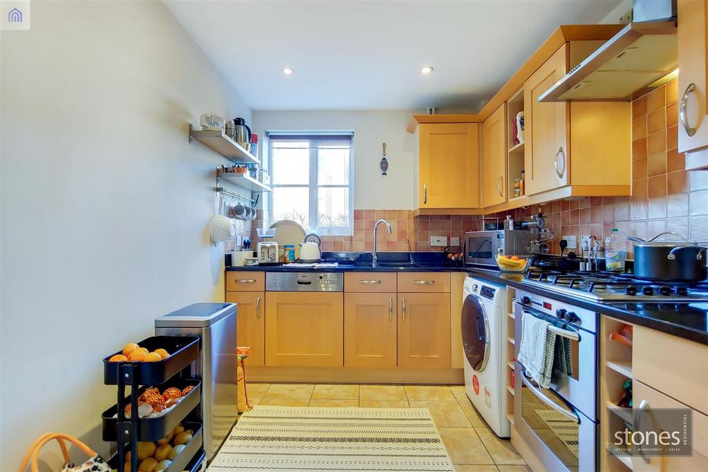 3 Kitchen-0.jpg