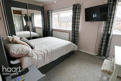 16 Langdale Drive, Doncaster, DN5 9JG