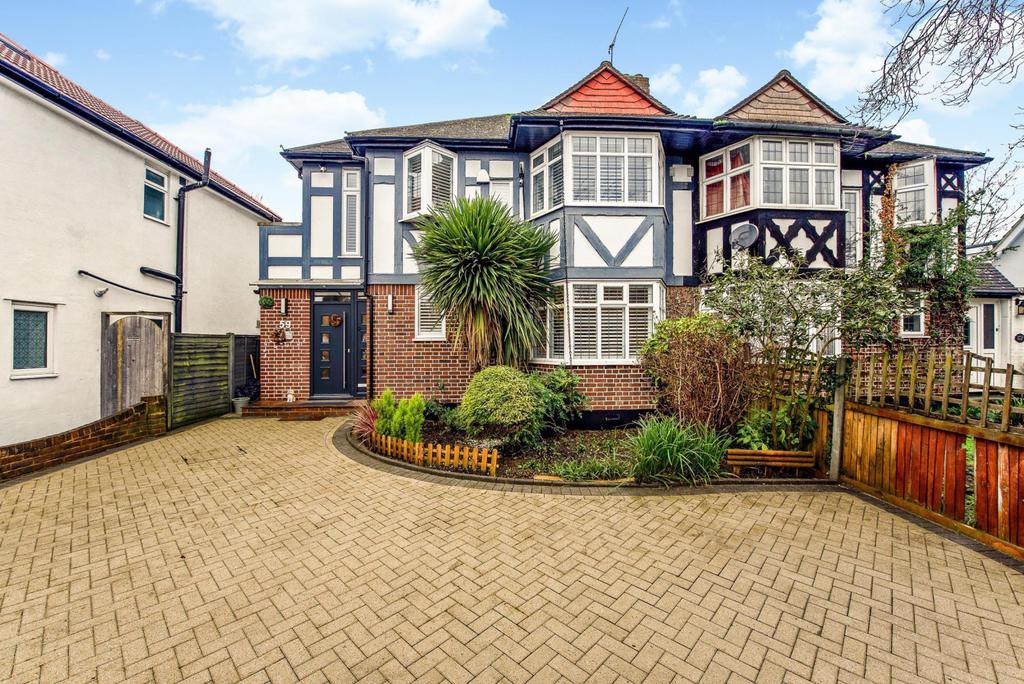 Beverley Way, London, SW20 4 bed semidetached house for sale £725,000
