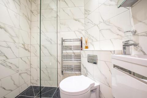 59 Beverley Way, London, SW20 0AW
