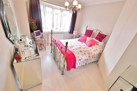5 Mascalls Gardens, Brentwood, CM14 5LT