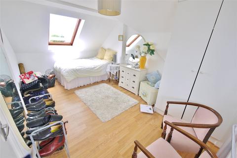 5 Mascalls Gardens, Brentwood, CM14 5LT