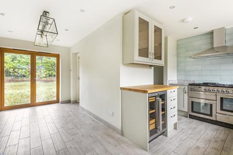 13 Newark Road, Windlesham, GU20 6NE