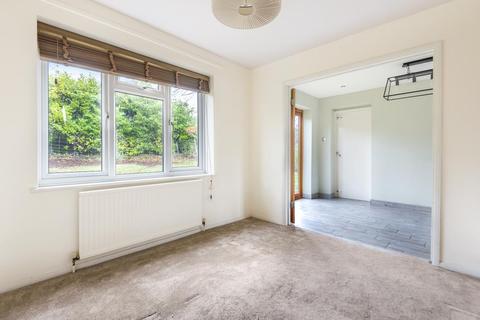 13 Newark Road, Windlesham, GU20 6NE