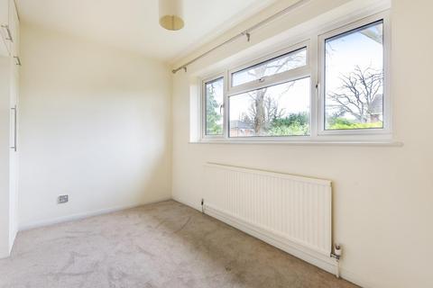 13 Newark Road, Windlesham, GU20 6NE