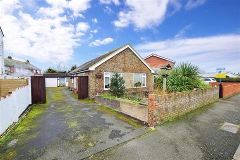 5 Brockman Crescent, Dymchurch, Romney Marsh, TN29 0TT