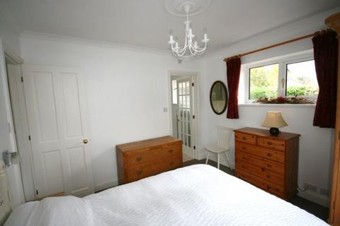 1 bedroom ground floor flat to rent, Topsham - Attractive and spacious annexe