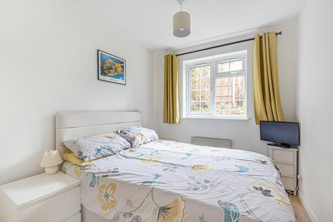 36 Hanson Close, Beckenham, BR3 1WJ