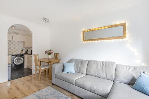 36 Hanson Close, Beckenham, BR3 1WJ