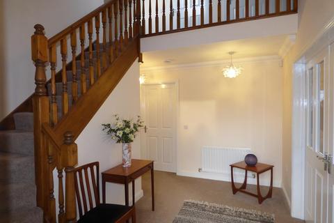 5 Gullane Drive, Summerpark, Dumfries, DG1 3GZ