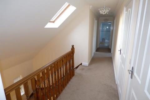 5 Gullane Drive, Summerpark, Dumfries, DG1 3GZ