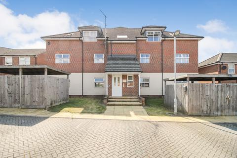 Bedford Court, Farnborough, GU14