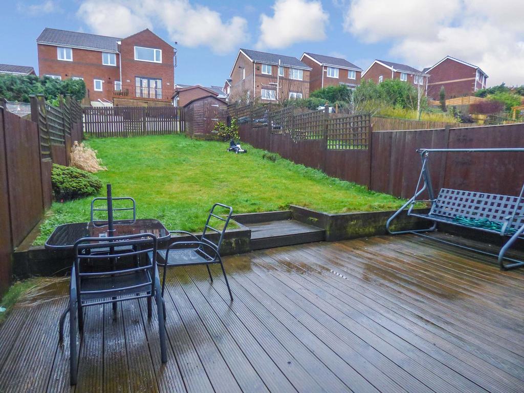 Holly Crescent, Sacriston, Durham, Durham, DH7 6PT 3 bed townhouse for