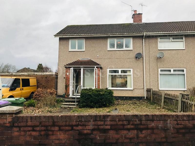 Beaumaris Drive, Llanyravon, Cwmbran... 3 bed end of terrace house £