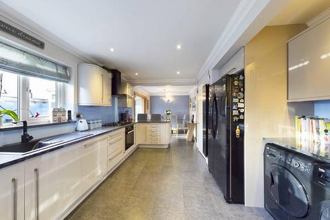 45 Avonridge, Thornhill, Cardiff, CF14 9AU