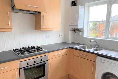 2 bedroom flat to rent, Trinity Court, Newbury