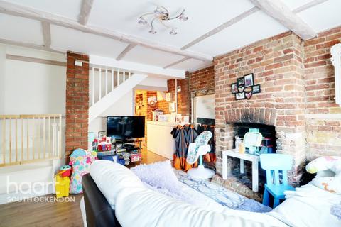 5 Ship Lane, Aveley, South Ockendon, RM15 4HB