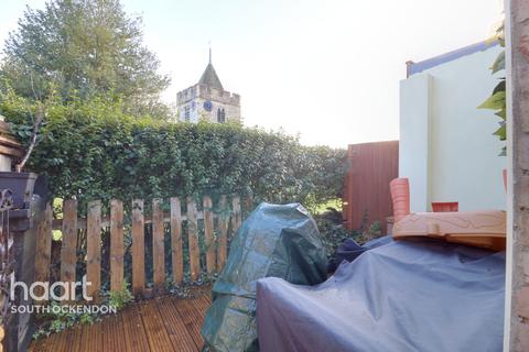 5 Ship Lane, Aveley, South Ockendon, RM15 4HB