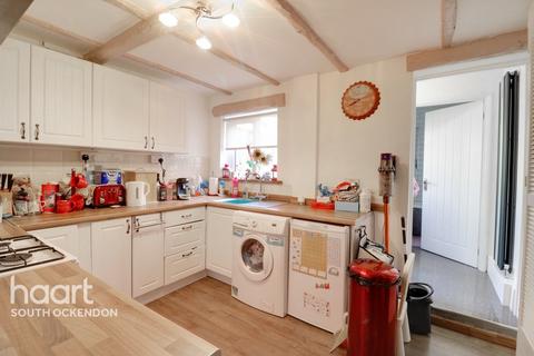 5 Ship Lane, Aveley, South Ockendon, RM15 4HB