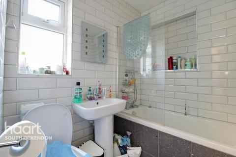 5 Ship Lane, Aveley, South Ockendon, RM15 4HB